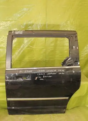 Chrysler Grand Voyager V Front door 000259