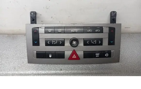 Peugeot 407 Air conditioning/heating control unit 