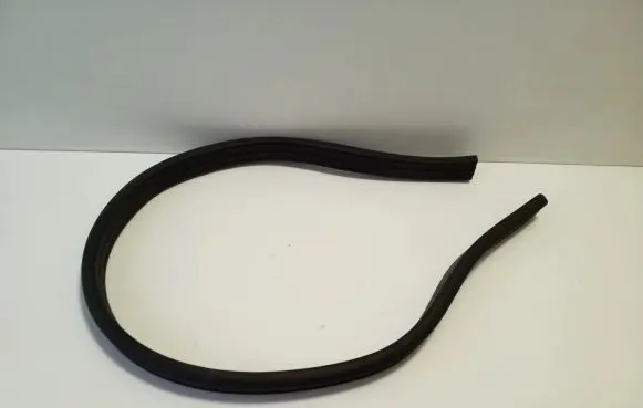 Audi Q3 8U Engine compartment rubber 