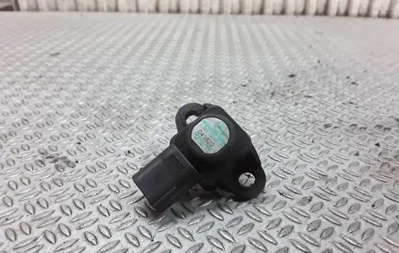 Mercedes-Benz Vito Viano W639 Air pressure sensor A0051535028