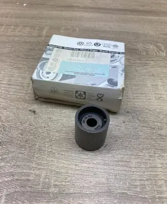 Volkswagen PASSAT B5 Timing belt tensioner 058109244