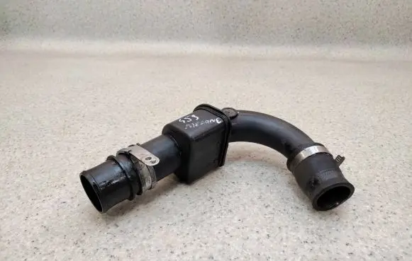 Renault Megane II Breather hose/pipe 8200240894 8200240894B