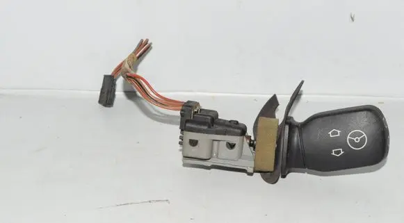 BMW 5 E39 Steering wheel adjustment switch 
