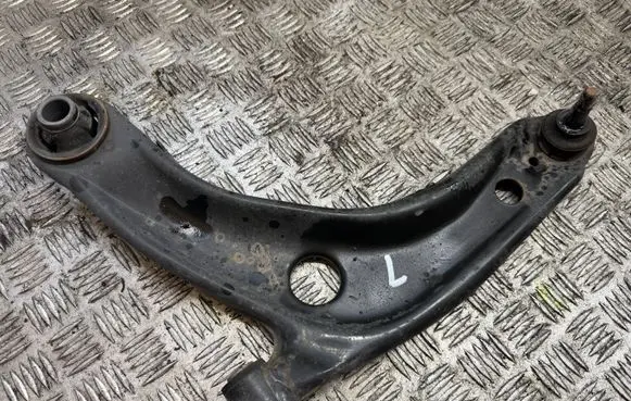 Toyota Yaris Front lower control arm/wishbone 