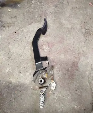 Alfa Romeo 159 Clutch pedal 