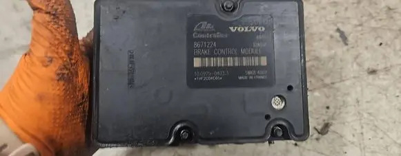Volvo XC90 ABS Pump 8671224 5WK84002 10092504033
