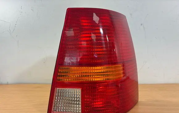 Volkswagen Golf IV Rear/tail lights 02137953