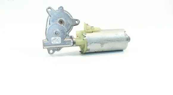 Volkswagen Phaeton Seat adjustment motor 0130002582 901890102
