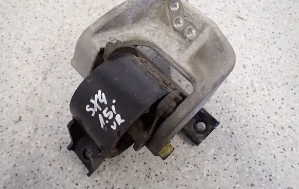Suzuki SX4 Engine mount vacuum valve 