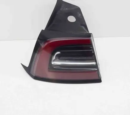Tesla Model 3 Rear/tail lights 107739700G