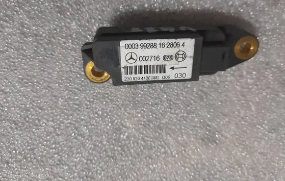 Mercedes-Benz S W220 Airbag deployment crash/impact sensor 2208204426 A2208204426