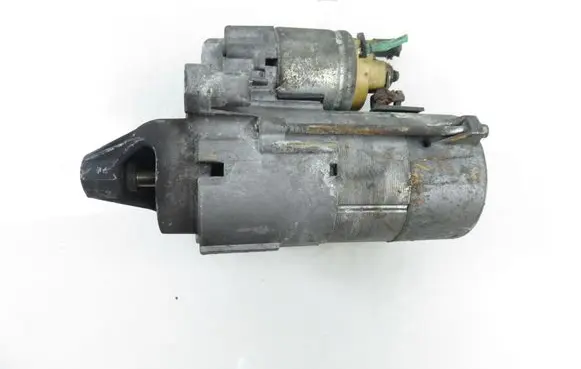 Peugeot 206 Starter motor D7G3 9645100680