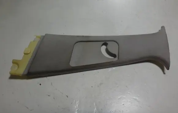 BMW 5 E39 (B) pillar trim (top) 8172419