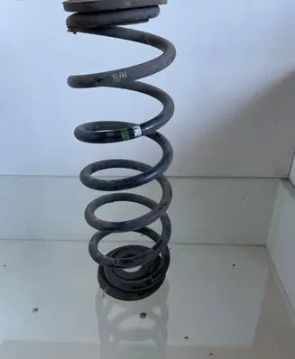 Volkswagen Touran II Rear coil spring
