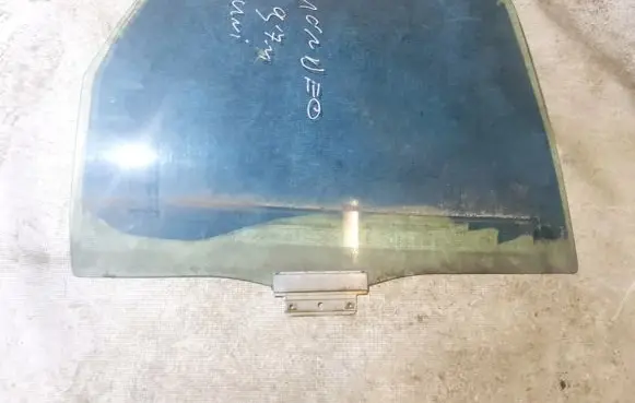 Ford Mondeo MK II Rear door window glass