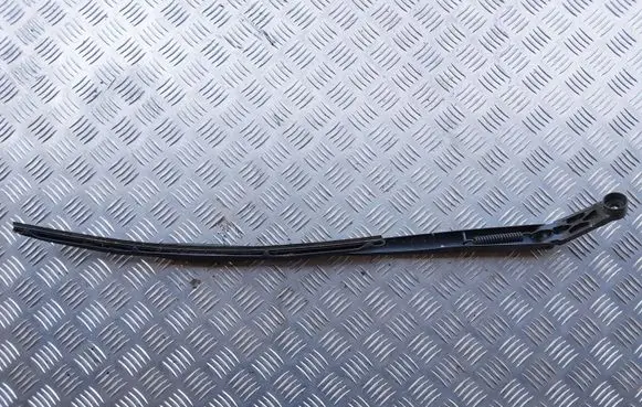 Lexus GX J150 Front wiper blade arm