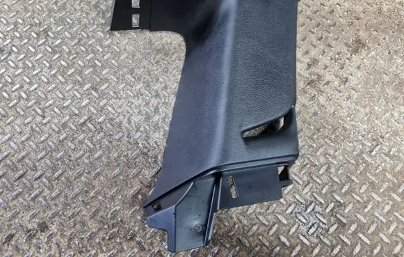 Jeep Grand Cherokee (C) pillar trim 5VP07DX9AB