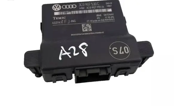 Volkswagen PASSAT B6 Gateway control module 3C0907530C