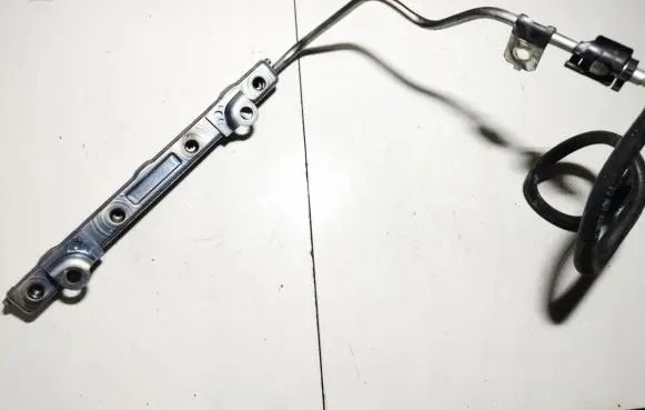 Toyota Auris E180 Fuel main line pipe