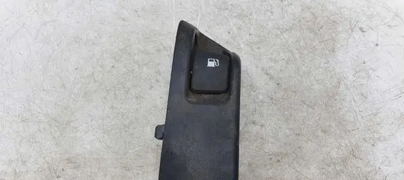 Toyota Yaris Fuel tank opening switch NOCODE