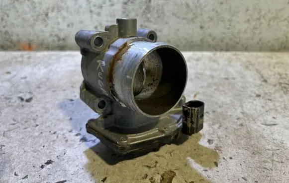 Ford Kuga III Throttle body valve GK2Q9F991BA