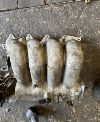 KIA Magentis Intake manifold 8975787
