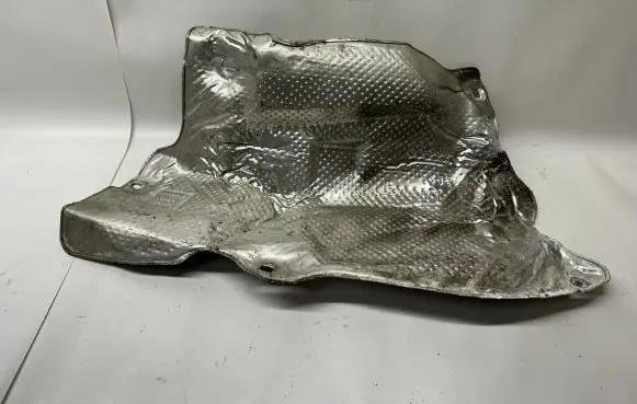 Dodge Durango III Heat shield in engine bay 68069893AG