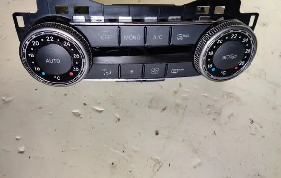 Mercedes-Benz C W204 Climate control unit 2048308285