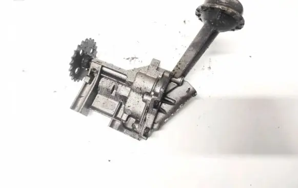Renault Megane II Oil pump 8200307174
