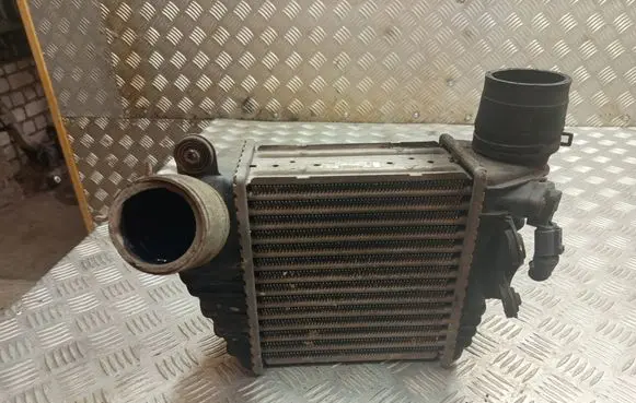 Volkswagen Golf IV Intercooler radiator IA1070 862328X 1J0145803F