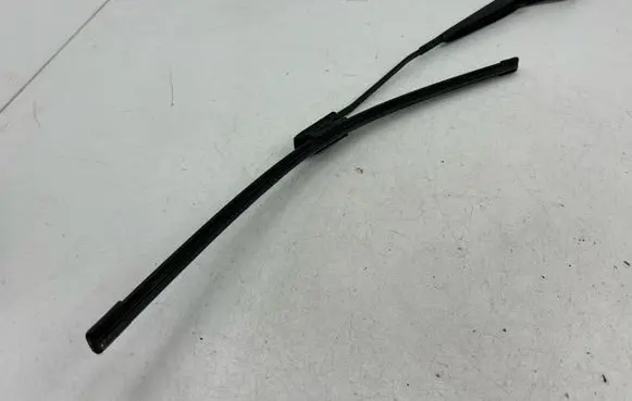 Renault Megane III Windshield/front glass wiper blade 