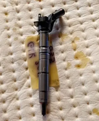 Mercedes-Benz GLK (X204) Fuel injector 0445117035 A6510702987