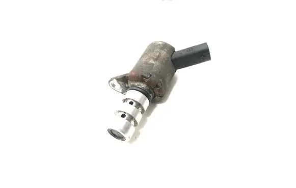 Audi A8 S8 D4 4H Camshaft vanos timing valve 06E115243G