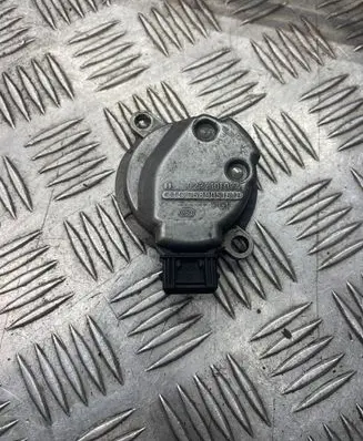 Volkswagen Golf IV Camshaft position sensor 0232101024 058905161B