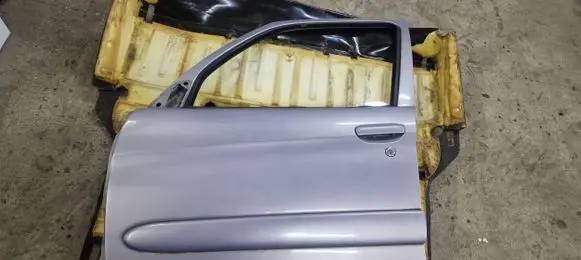 Citroen Xsara Picasso Front door