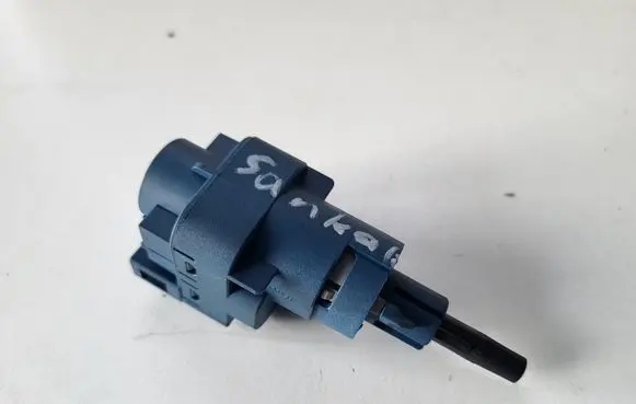Clutch pedal sensor
