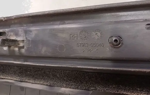 Toyota Avensis T250 Sill 6791305040