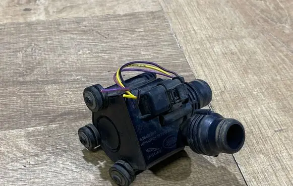Land Rover Range Rover Velar Electric auxiliary coolant/water pump 528432000