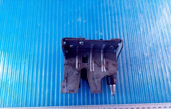 Ford Transit Tailgate/trunk/boot lock/catch/latch 1515001