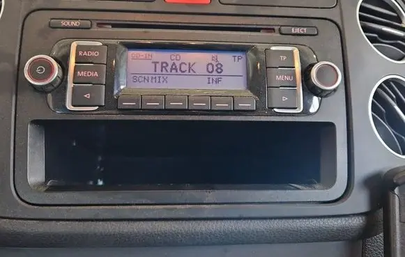 Volkswagen Golf Plus Radio/CD/DVD/GPS head unit 5M0035156B IMPRK1589593
