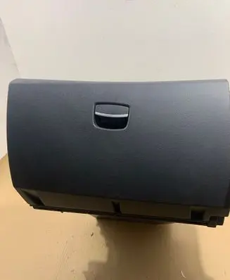 Renault Laguna III Glove box 685000001z