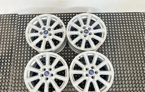 Ford Galaxy R17 alloy rim EM2C1007C1A