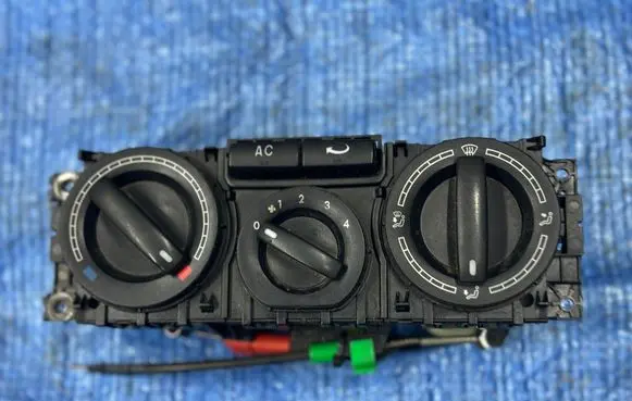 Volkswagen Transporter - Caravelle T5 Climate control unit 7H0820045R9B9 7H0820045