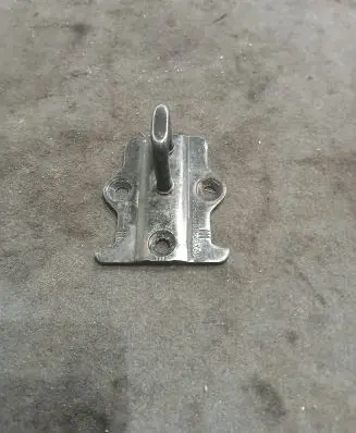 BMW 5 F10 F11 Loading door lock loop/hook striker 7199178