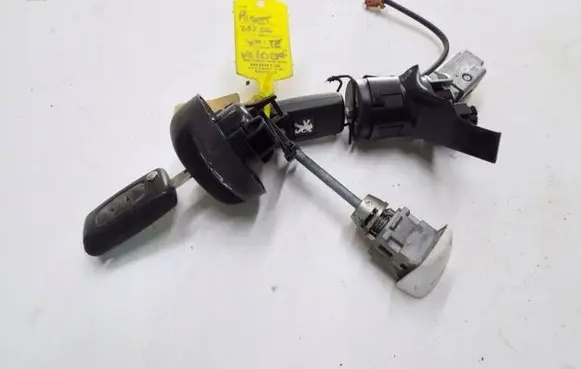 Peugeot 207 Ignition lock V757fdgdsg80aa
