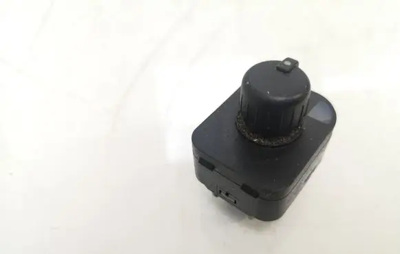 Audi A4 S4 B7 8E 8H Wing mirror switch 8E0959565