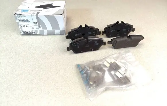 Mini One - Cooper F56 F55 Brake pads (front) 6884263 6860016
