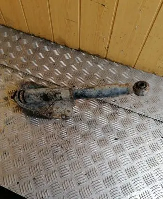 KIA Carnival Rear shock absorber/damper