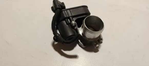 Opel Grandland X Throttle valve 9842936880
