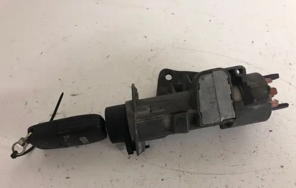 Audi A6 S6 C5 4B Ignition lock 4B0905851C